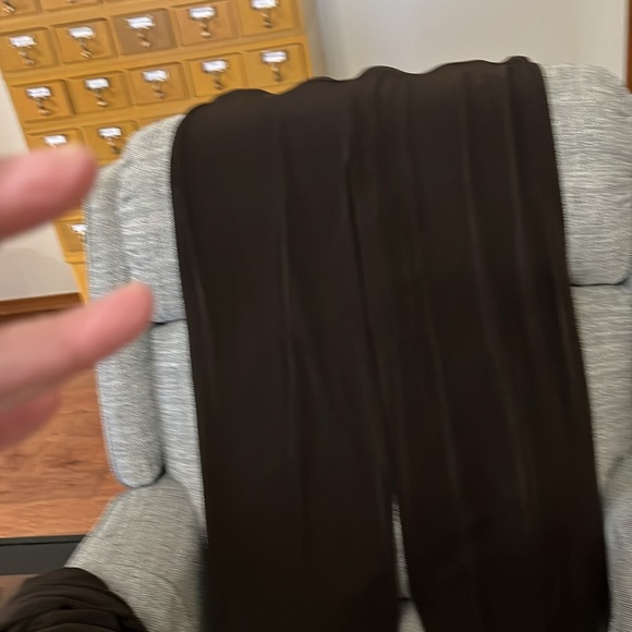 3 PC Chicos Travelers Pantsuit. - Picture 10 of 10